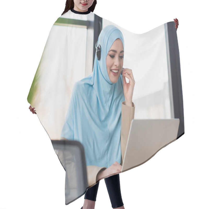 Personality  Smiling Muslim Woman Using Laptop While Working In Call Center Hair Cutting Cape