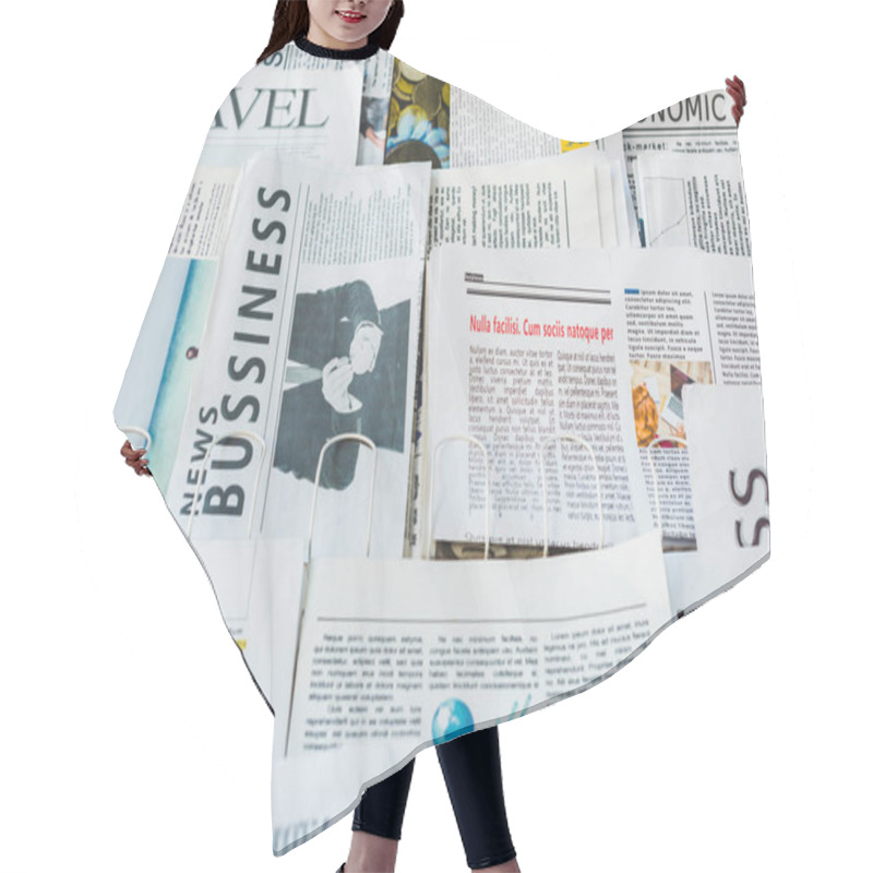 Personality  Different Print Daily Business And Travel Newspapers On Stand Hair Cutting Cape