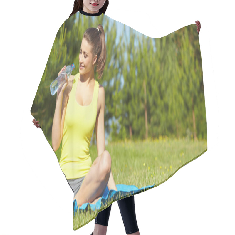 Personality  Outdoor Workout Woman. Fitness Woman Runner Relaxing Drinking Wa Hair Cutting Cape