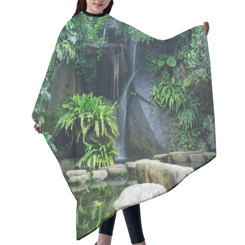 Personality  Silky Waterfall, Xiamen China Hair Cutting Cape