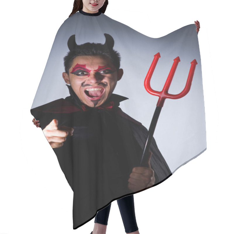 Personality  Man In Devil Costume In Halloween Concept Hair Cutting Cape