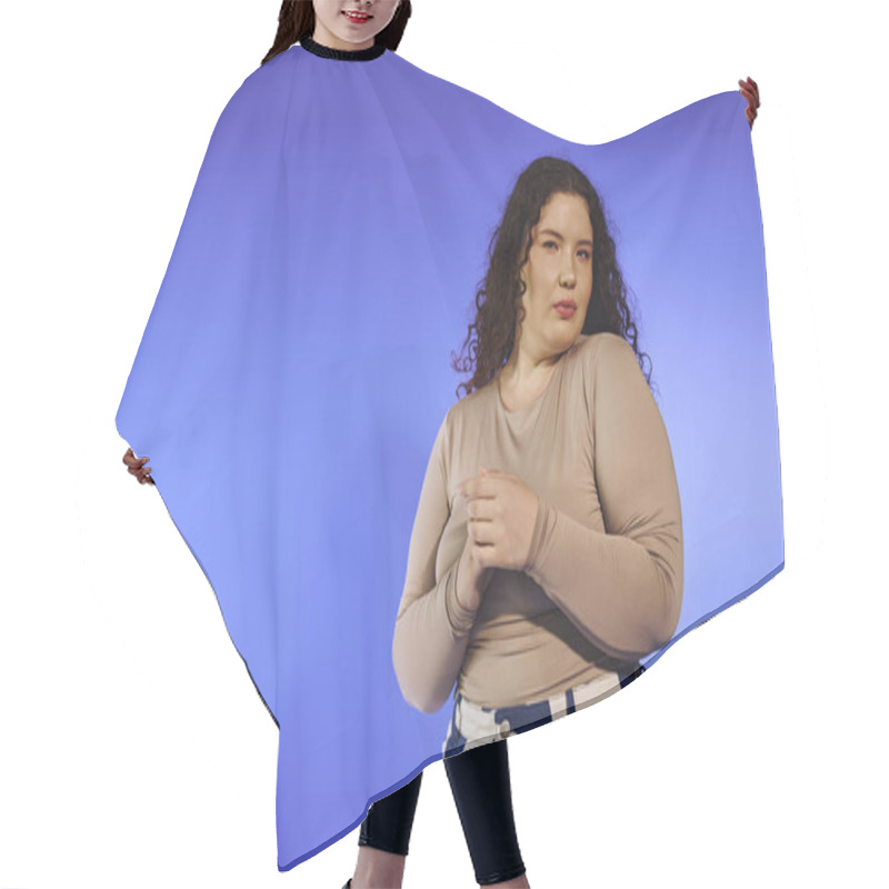 Personality  A Beautiful Plus Size Woman Stands Elegantly, Radiating Confidence With A Captivating Pose. Hair Cutting Cape