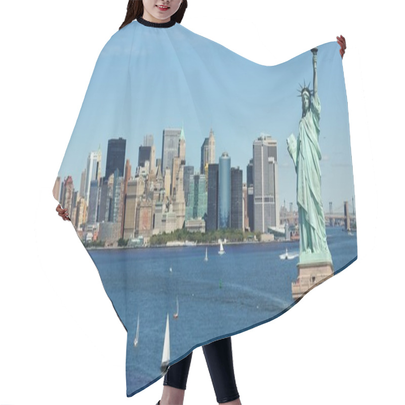 Personality  Statue Of Liberty And The New York City Skyline Hair Cutting Cape