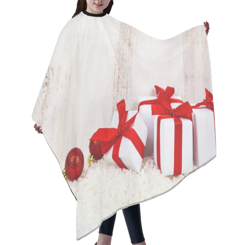 Personality  Gifts With Red Bows On Snow  Hair Cutting Cape