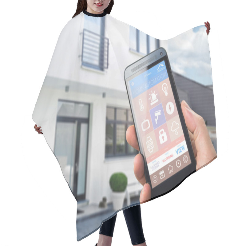 Personality  Smart Home Security App Hair Cutting Cape