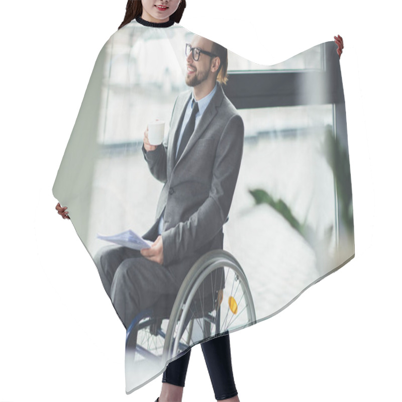 Personality  Businessman Sitting In Wheelchair Hair Cutting Cape