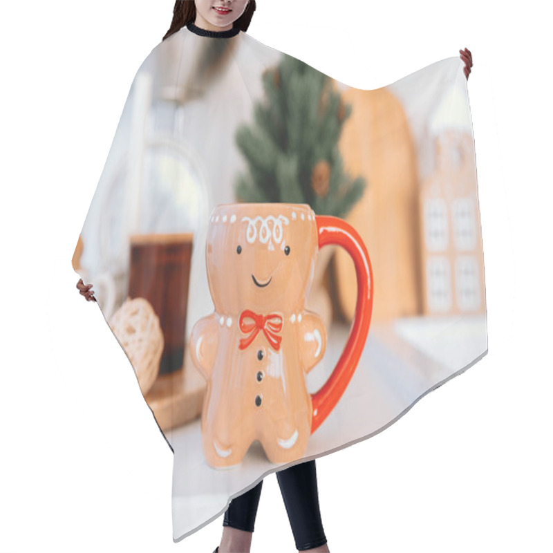 Personality  A Cheerful Gingerbread Man Mug Sits Prominently On The Kitchen Counter Filled With A Warm Beverage. Surrounding Decorations Include A Small Tree And Holiday-themed Items, Creating A Cozy Atmosphere. Hair Cutting Cape