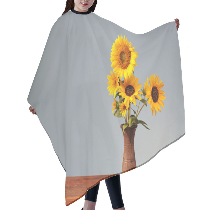 Personality  Sunflower In A Ceramic Vase Hair Cutting Cape