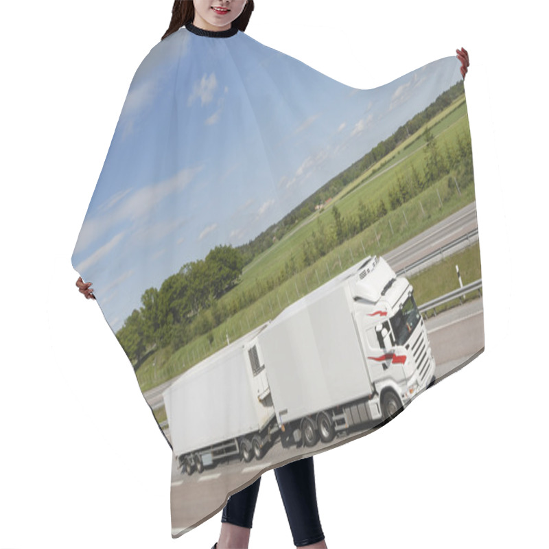 Personality  Truck Transport On Freeway Hair Cutting Cape