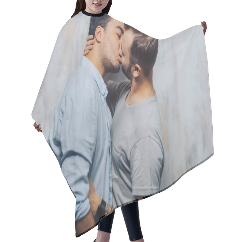 Personality  Cay Couple Enjoy Togetherness Indoors, Kiss Each Other Hair Cutting Cape