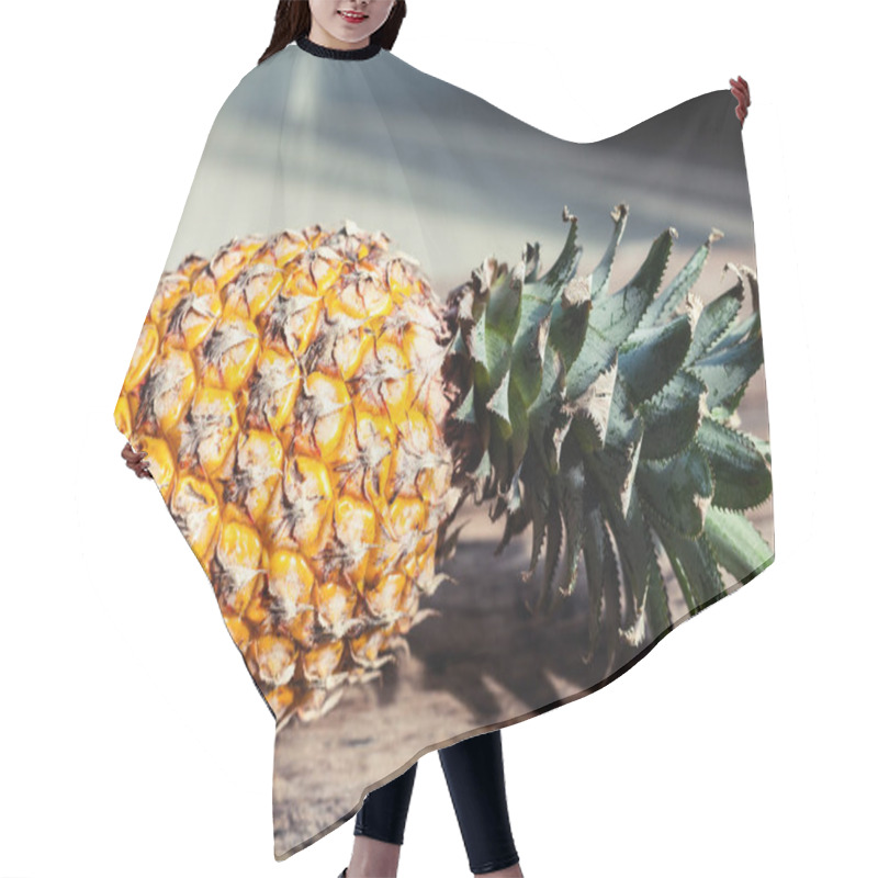 Personality  Pineapple On A Table Hair Cutting Cape