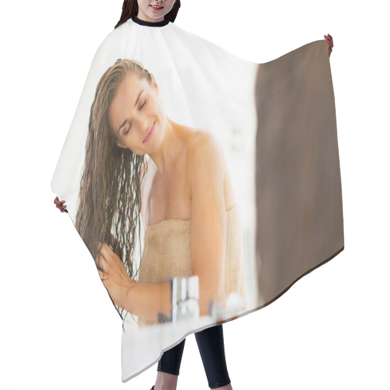 Personality  Happy Young Woman With Wet Hair In Bathroom Hair Cutting Cape