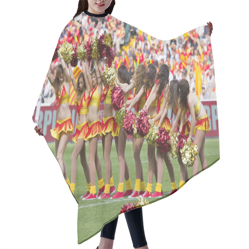 Personality  Cheerleaders Hair Cutting Cape