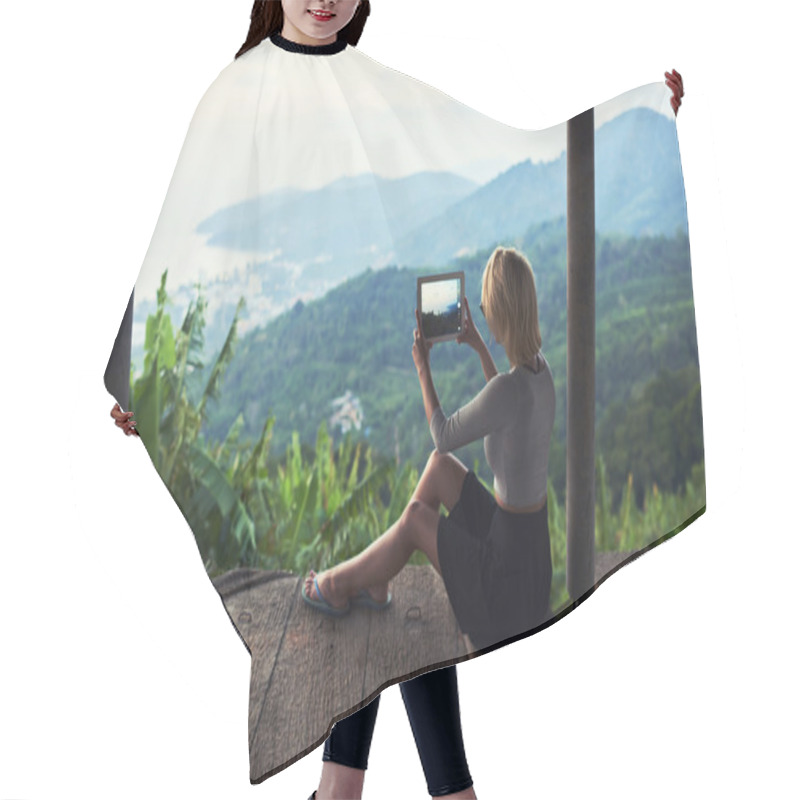 Personality  Young Woman Wanderer Making Photo Hair Cutting Cape