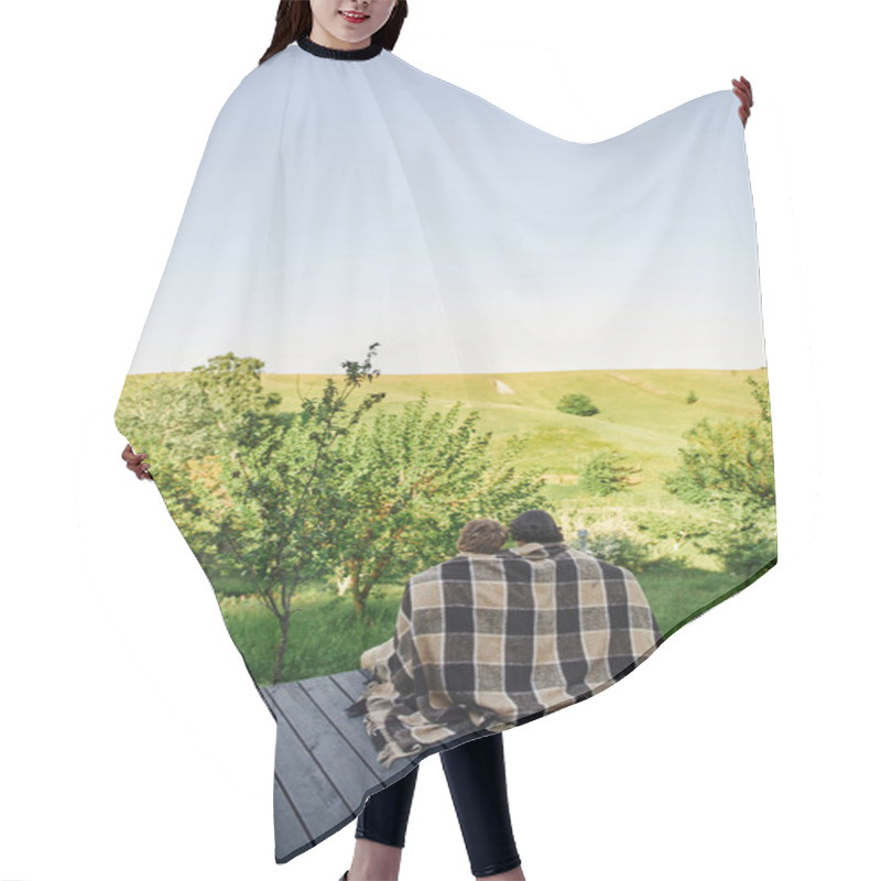 Personality  Back View Of Young Couple Sitting On Wooden Porch Under Plaid Blanket And Enjoying Scenic Landscape Hair Cutting Cape