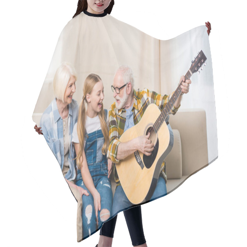 Personality  Happy Family With Guitar Hair Cutting Cape