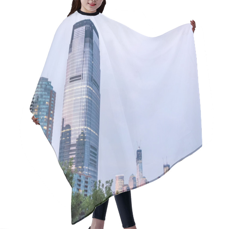 Personality  Tower Hair Cutting Cape