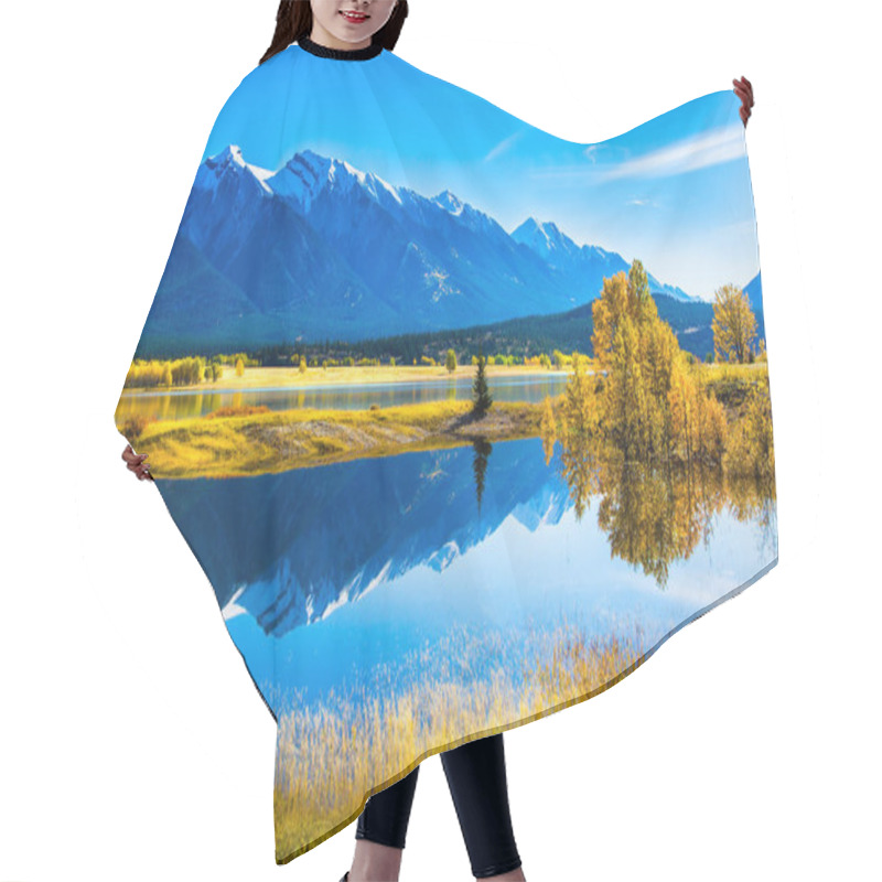 Personality  The Water Of Fantastic Abraham Lake Reflects Mountains And Trees. Sunny Autumn Day In The Rocky Mountains Of Canada. The Concept Of Ecological And Active Tourism Hair Cutting Cape