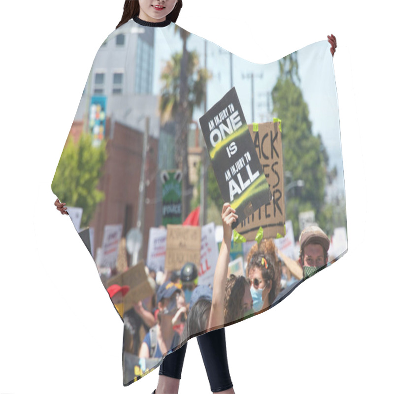 Personality  Oakland, CA - June 19, 2020: Workers At The Port Of Oakland Rallied For Juneteenth And Call For Police Reform. Thousands Marched Through The Streets Of Oakland, Past The Police Dept Then To City Hall. Hair Cutting Cape