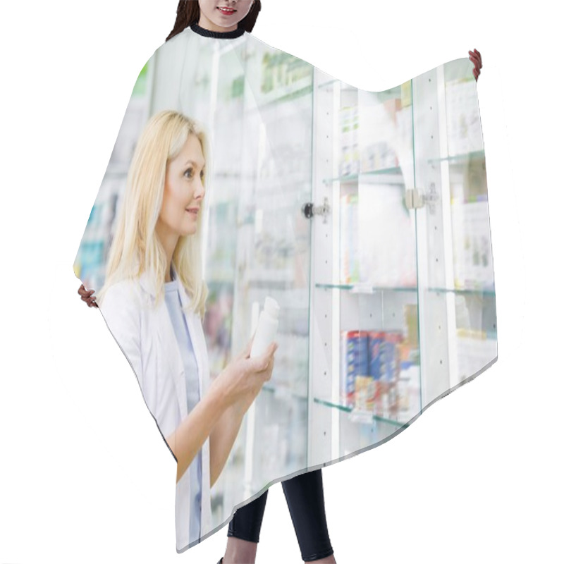 Personality  Pharmacist Holding Container With Medication Hair Cutting Cape