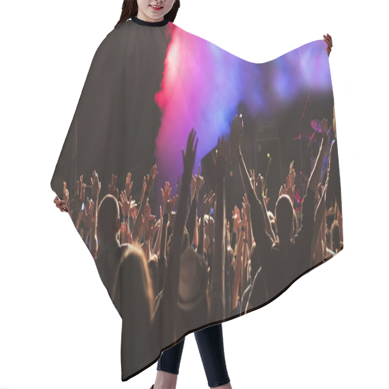 Personality  Crowd At Concert Hair Cutting Cape