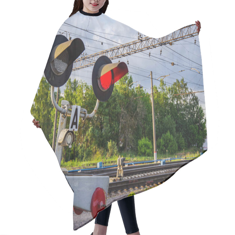 Personality  Railway Traffic Light  Hair Cutting Cape