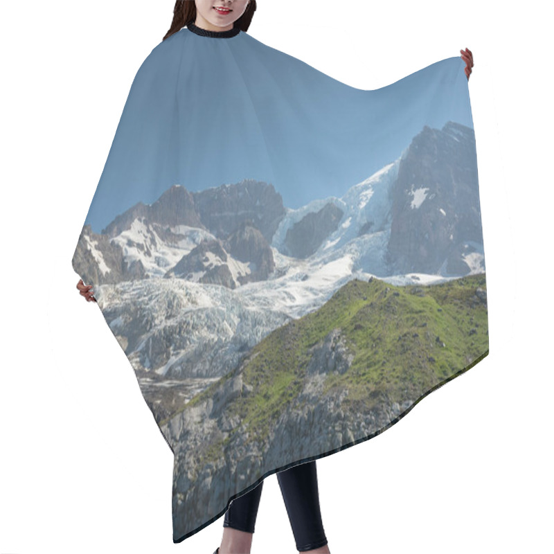 Personality  Tahoma Glacier Covers The Top Of Mount Rainier From Emerald Ridge Hair Cutting Cape