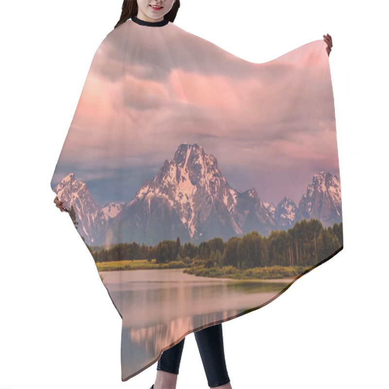 Personality  Grand Teton Mountains From Oxbow Bend On The Snake River At Sunrise. Grand Teton National Park, Wyoming, USA. Hair Cutting Cape