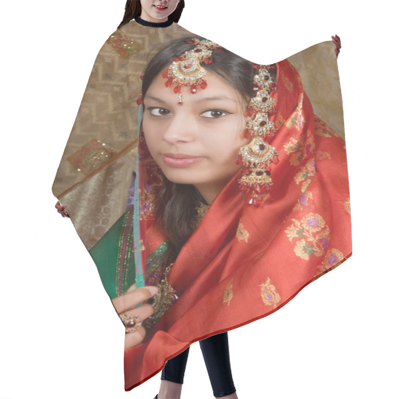 Personality  Indian Saree Hair Cutting Cape