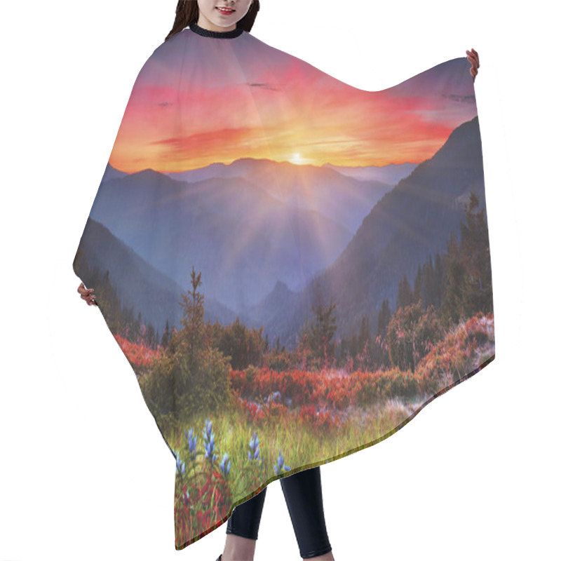 Personality  Beautiful Flowers In The Mountains Hair Cutting Cape