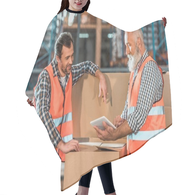 Personality  Warehouse Workers With Digital Tablet Hair Cutting Cape