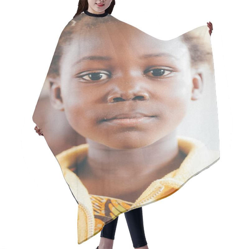 Personality  African Female Primary School Student Hair Cutting Cape