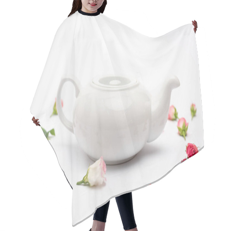 Personality  Porcelain Teapot Near Pink Tea Roses On White Hair Cutting Cape