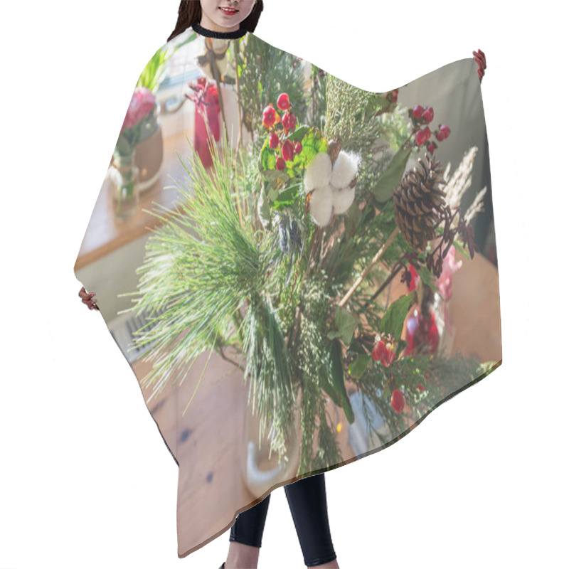 Personality  A Luxurious And Beautiful Winter Bouquet. Featuring Seasonal Flowers, It Makes A Perfect Gift And Decoration. Includes Fir Branches, Ilex, Nobilis, Leucadendron, Eucalyptus, And Cotton. Hair Cutting Cape