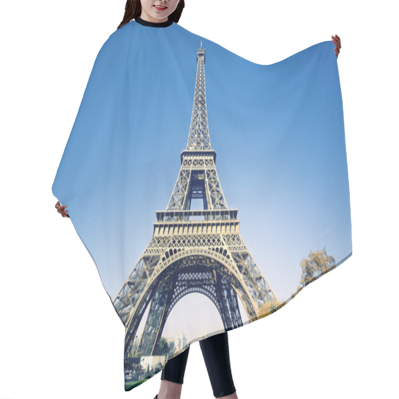 Personality  View Of Eiffel Tower Hair Cutting Cape