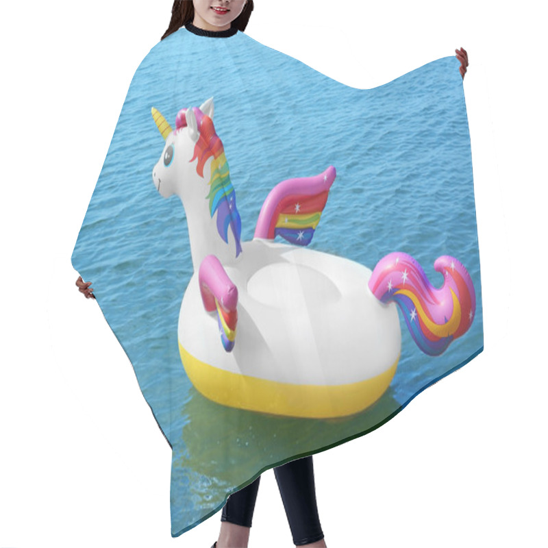 Personality  Funny Inflatable Unicorn Ring Floating On Sea Water. Summer Vacation Hair Cutting Cape