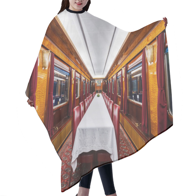 Personality  Luxury Old Train Carriage Hair Cutting Cape