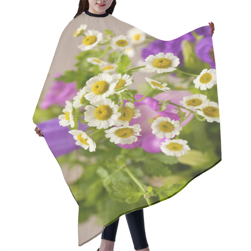 Personality  Beautiful Wild Flowers Close Up Hair Cutting Cape