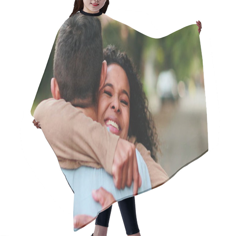 Personality  Young Woman Running Towards Boyfriend And Hugging, Happy Couple Reunion Hair Cutting Cape