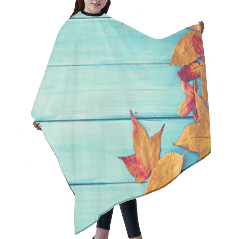 Personality  Leaves On Wooden Table Hair Cutting Cape