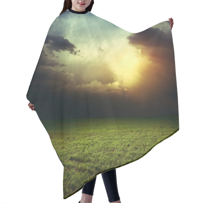 Personality  Storm Hair Cutting Cape