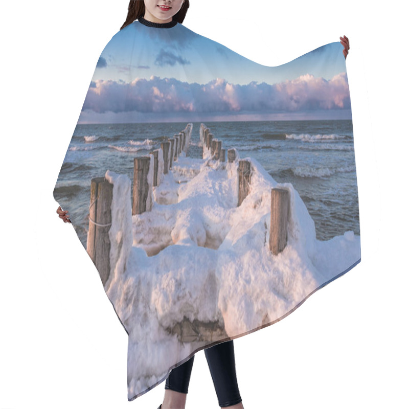 Personality  Groynes Hair Cutting Cape