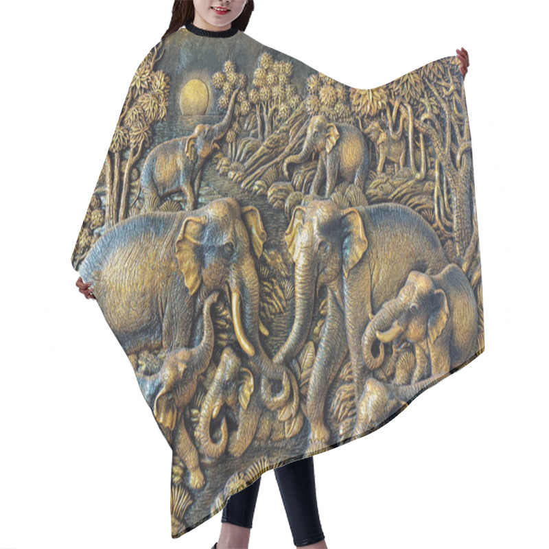 Personality  Elephant Statue On The Wall, Thai Art Hair Cutting Cape