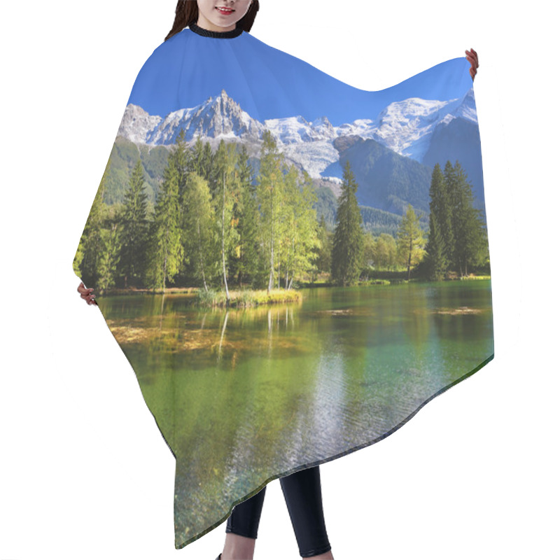 Personality  Cozy Urban Park In Chamonix Hair Cutting Cape