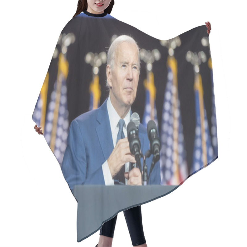 Personality  President Biden Delivers Remarks On The Debt Ceiling. May 10, 2023, Valhalla, New York, USA: U.S. President Joe Biden Speaks On The Debt Limit During An Event At SUNY Westchester Community College On May 10, 2023 In Valhalla, New York, USA.  Hair Cutting Cape