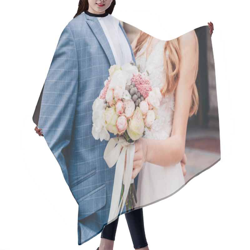 Personality  The Bride's Bouquet Hair Cutting Cape