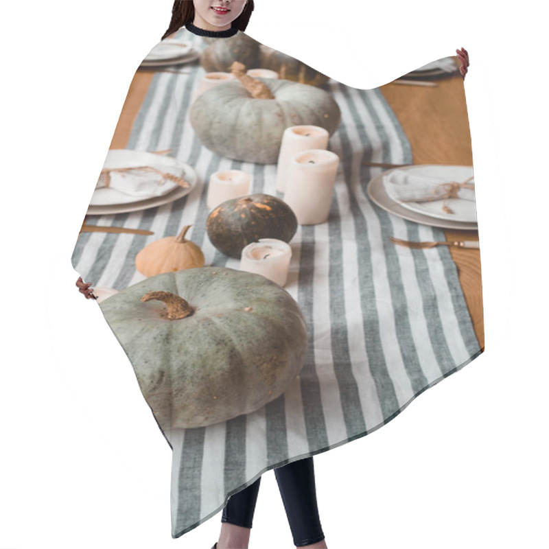 Personality  Autumn Place Setting Hair Cutting Cape