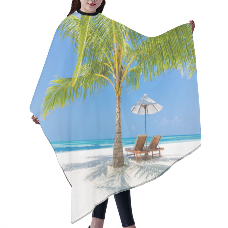 Personality  Beautiful Summer Beach Holiday And Vacation Concept. Inspirational Tropical Beach. Moody Landscape Hair Cutting Cape