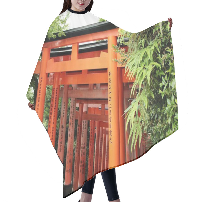 Personality  Pathway Of Red Torii Gates Leading Through Forested Mountain Trail At Fushimi Inari Shrine, Kyoto, Japan. High Quality Photo Hair Cutting Cape