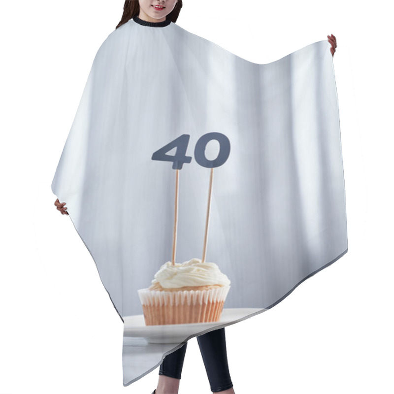 Personality  Tasty Anniversary Creamy Cupcake With Number 40 Forty Hair Cutting Cape